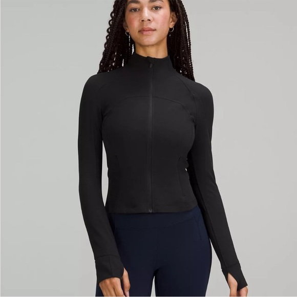 lululemon athletica Sweaters - Lululemon Define Cropped Jacket Nulu color black size 2